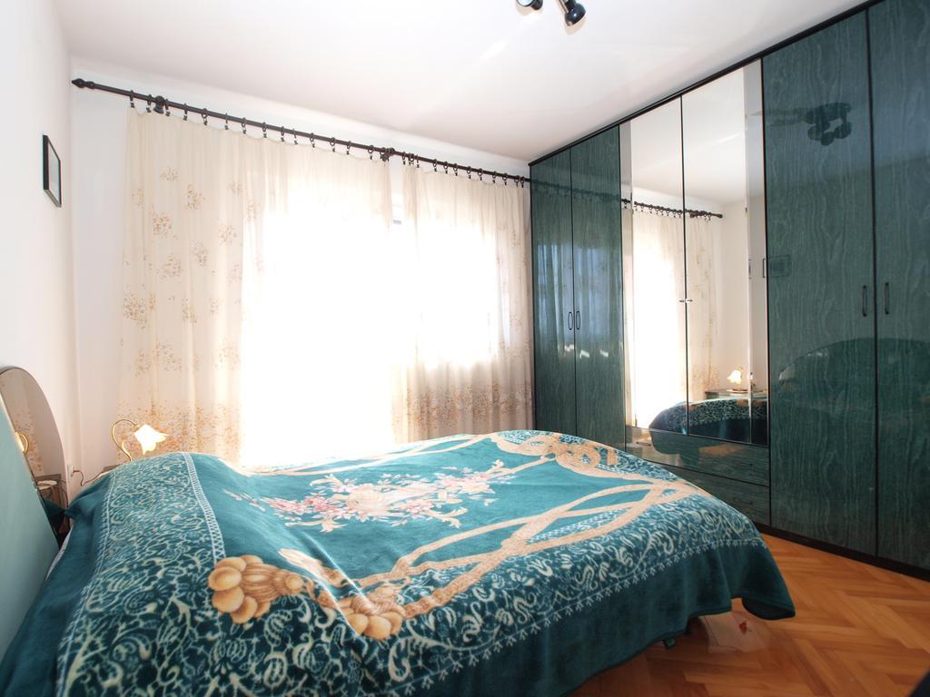Apartment Luisa 1437 Peruški Zewnętrze zdjęcie