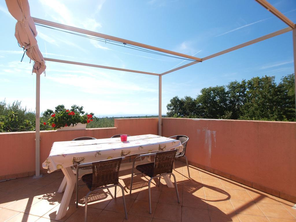 Apartment Luisa 1437 Peruški Zewnętrze zdjęcie