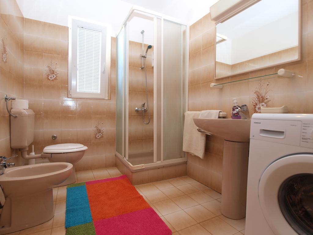 Apartment Luisa 1437 Peruški Zewnętrze zdjęcie