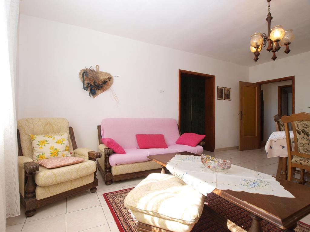 Apartment Luisa 1437 Peruški Zewnętrze zdjęcie
