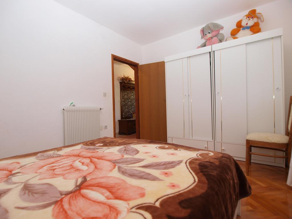 Apartment Luisa 1437 Peruški Zewnętrze zdjęcie